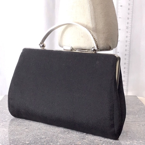 ⚜️ VTG Black Chiffon Ornate Chrome Hardware Snap Lock with Coin Purse - Picture 4 of 9